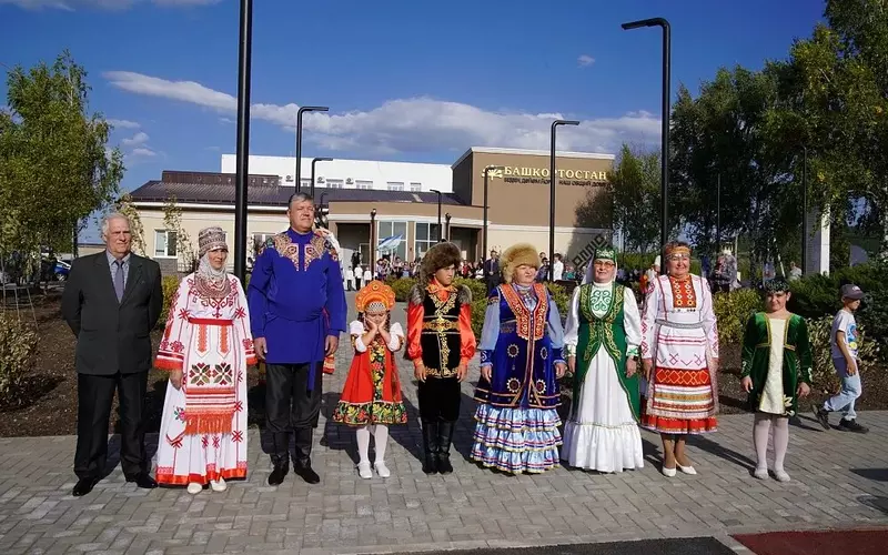 #3 для публикации «Общество: В Октябрьском открыли новый общественно культурный центр»