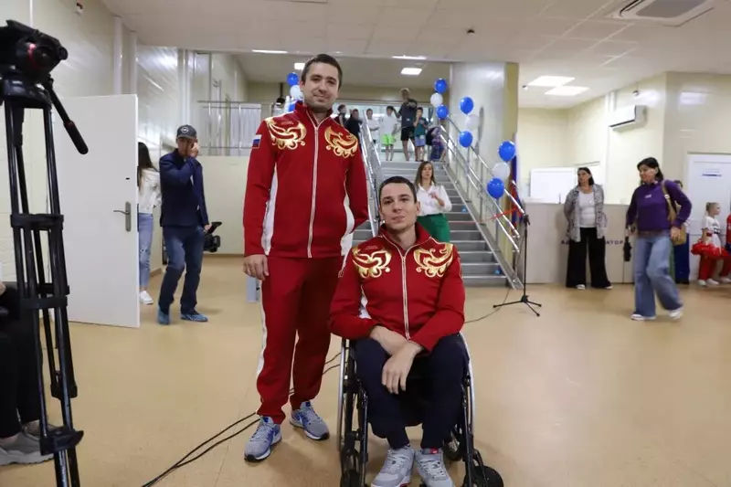 №2 для новости «Алтайский край: В Бийске состоялось торжественное открытие нового модульного бассейна Лазурный»