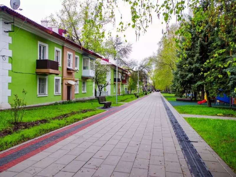 №3 для «ДНР: В Зугрэс и Харцызске ДНР открылись аллеи и цветные фонтаны»