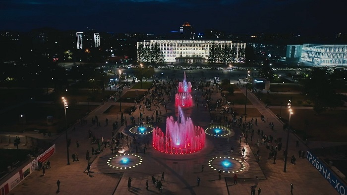 Самая большая пешеходная аллея фонтанов в Евразии официально открылась в 