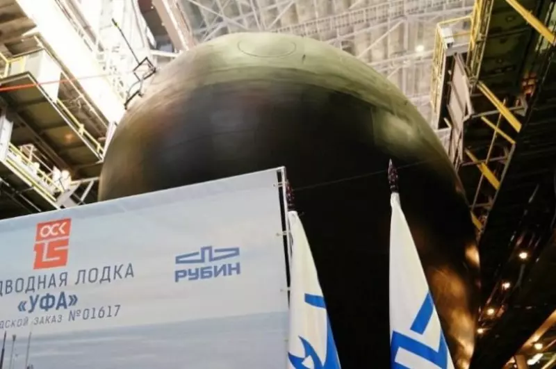 №2 для «Минобороны: Подводная лодка Уфа вошла в состав ВМФ России»