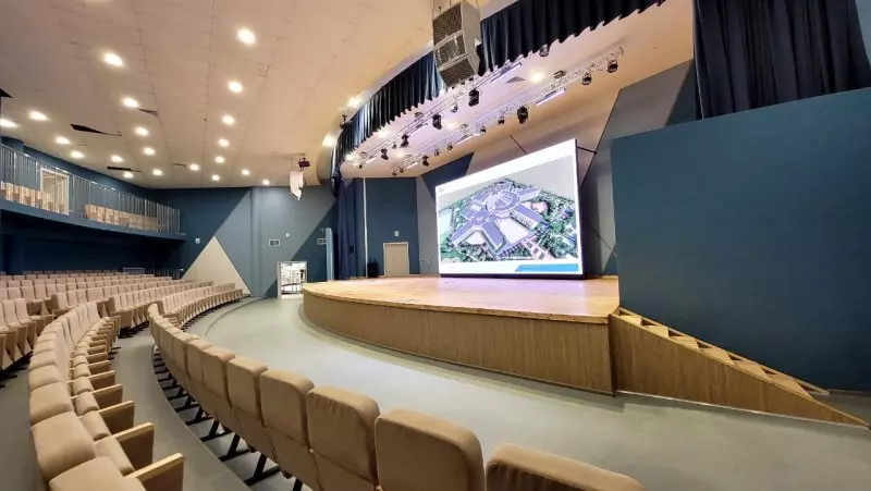 #4 для новости «В Воронеже открылась самая большая школа России»