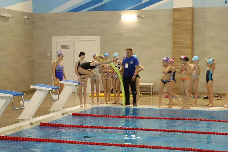 Иллюстрация 3 для статьи «спортивные объекты: В Абинском районе Краснодарского края открыли новый спортивно оздоровительный комплекс с бассейном»