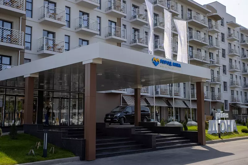 Изображение 1 для поста «Отдых и туризм: В Анапе Краснодарского края открылся новый пятизвездочный отель Город ира»