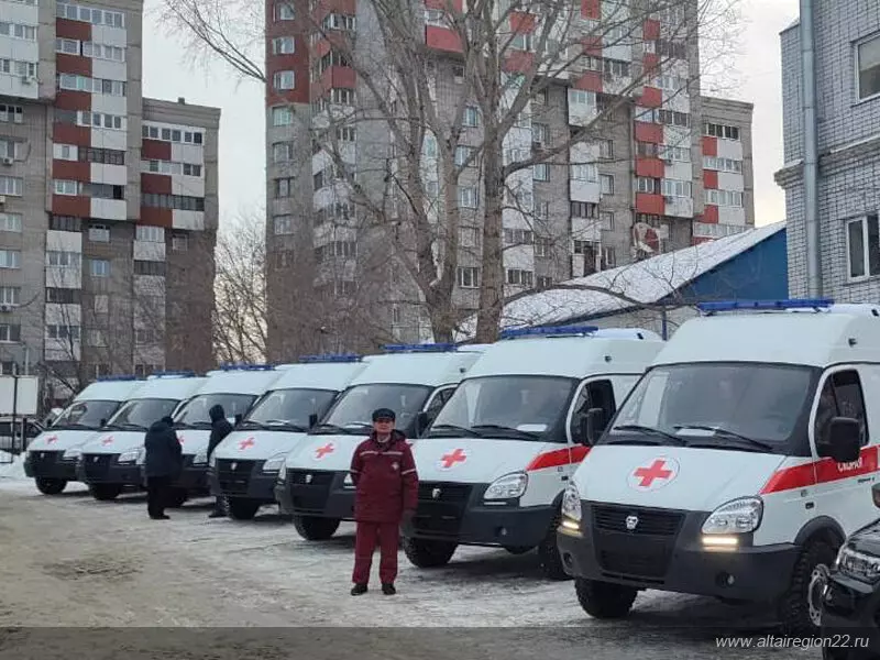 Иллюстрация #6 для поста «Во второй половине декабря 2024 года в медучреждения регионов РФ поступили новые автомобили»