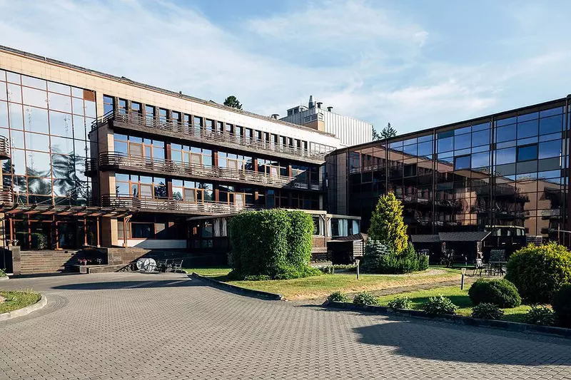 Картинка #2 для статьи «гостиница: Гостиничная сеть Азимут открыла спа отель в Репино»