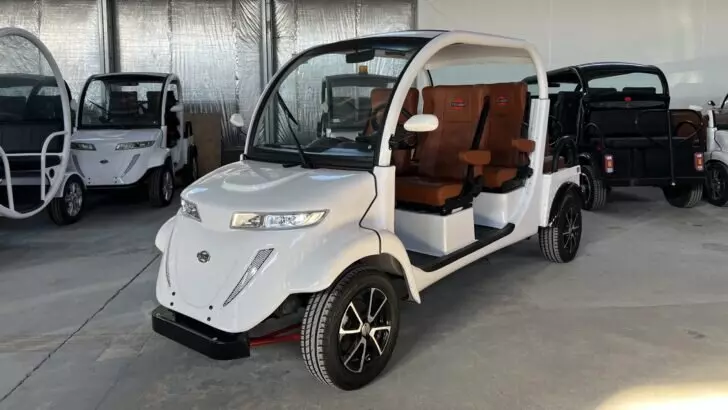 Завершились дорожные испытания нового шестиместного электромобиля 5