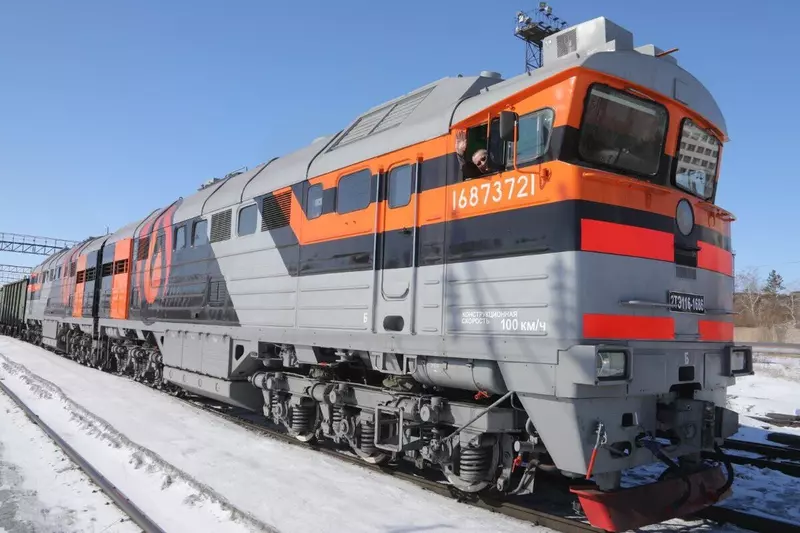 В локомотивном парке Уральской Стали прибавление