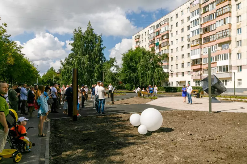 В Тюмени торжественно открыли обновленный сквер Болгаро Советской дружбы