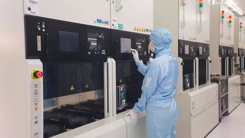 1 для публикации «Электроника: В России запускают еще одну фабрику микроэлектроники»