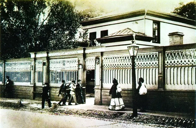 Изображение #13 для статьи «После двух лет реставрации в Хамовниках состоялось открытие музея усадьбы Льва Толстого»