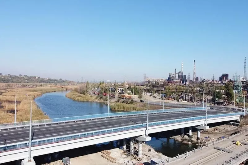 №2 для поста «ДЕР: В Мариуполе открыт восстановленный мост возле Азовстали»