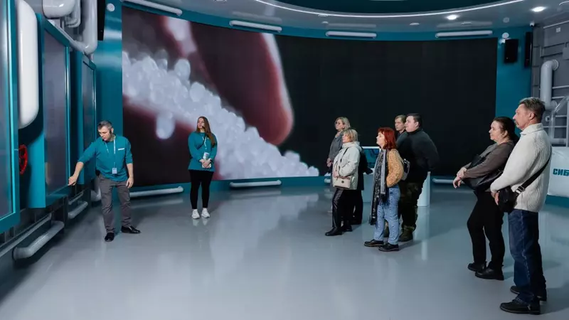 Фото #2 для публикации «сибур: Дом полимеров СИБУРа развенчивает мифы»