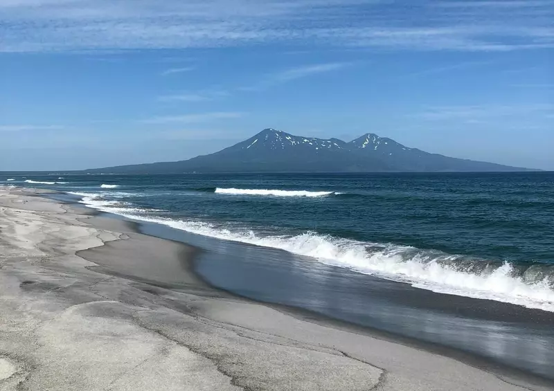 Изображение #2 для статьи «отдых: На Курильских островах открыли отель с видом на вулкан»