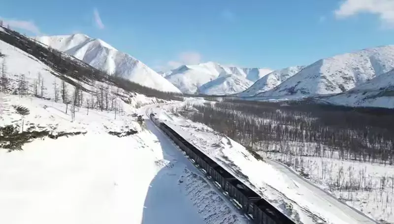 Фото #2 для статьи «Якутия: По Тихоокеанской железной дороге прошел первый грузовой состав»
