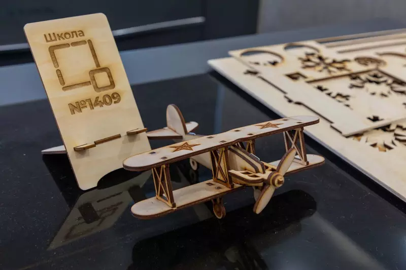 №3 для поста «Москва: Более 1 4 тысячи станков с ЧПУ установили в московских школах в 2024 году»