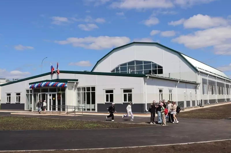 В костромском Заволжье открылся новый спорткомплекс