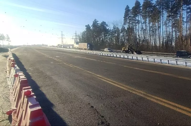 В Екатеринбурге открыто полноценное движение по горбатому мосту на ЕКАД