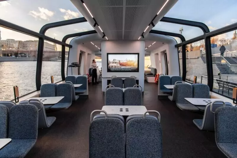 Картинка №3 для «речной транспорт: Более 15 тыс»