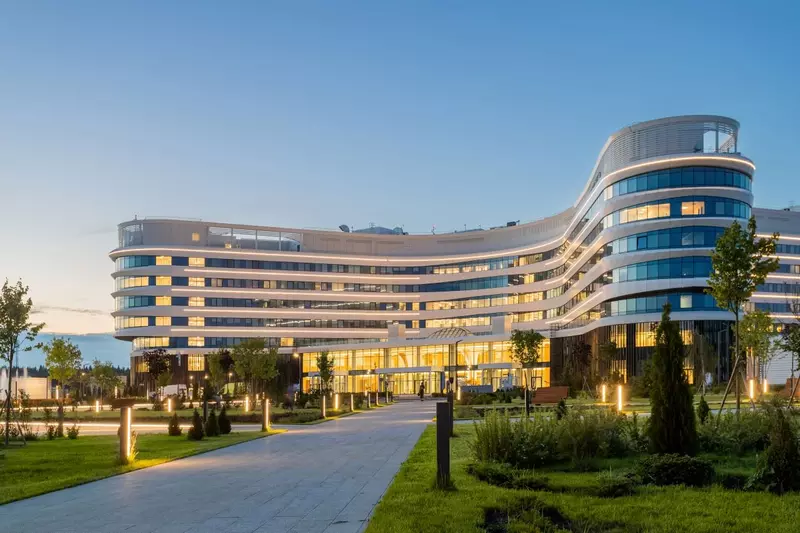 В новой клинике в Ленобласти внедрены передовые технологии эндоскопической хирургии