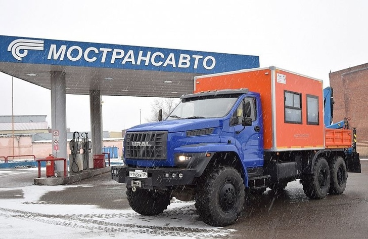 «Группа ГАЗ» передала в опытную эксплуатацию компании «Мострансавто» автомобиль «Урал NEXT» для ремонтных работ