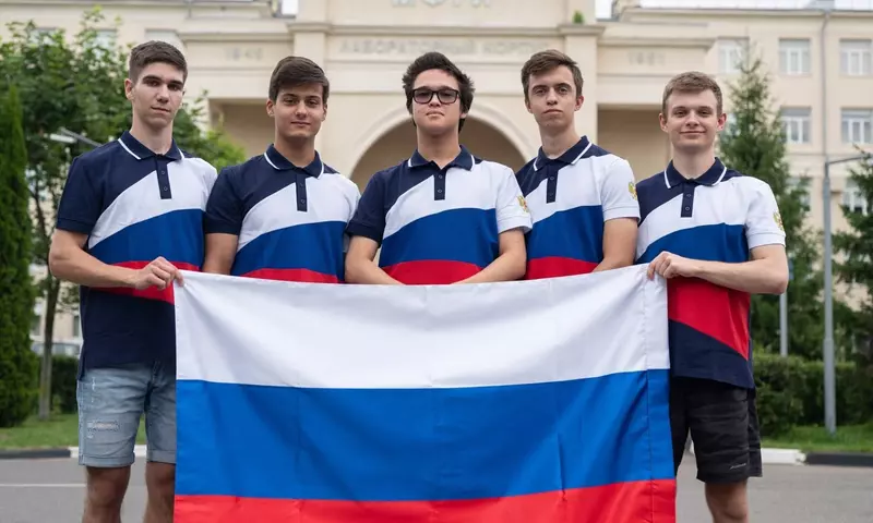 Российские школьники завоевали 8 золотых и одну серебряную медаль на олимпиадах по физике и химии