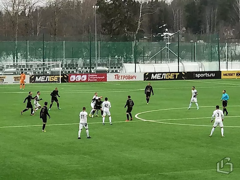 3 для новости «Рощино: В Рощино Ленинградской области открыла двери новая ледовая арена и реконструированный стадион»