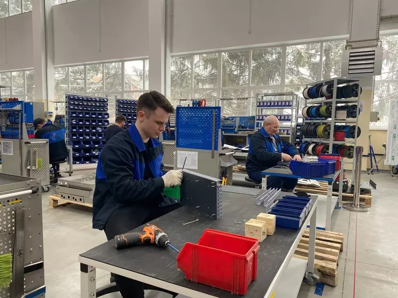 Изображение #2 для статьи «машиностроение: В Курской области запустили сборочное производство зарядных станций для электромобилей»