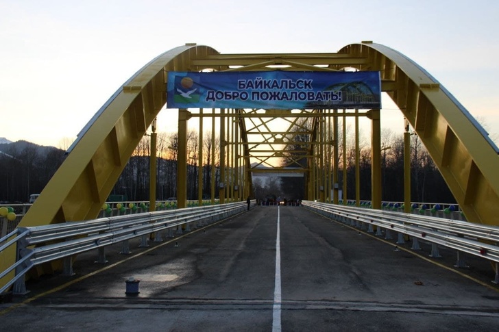 В Байкальске Иркутской области построили новый мост через реку Солзан