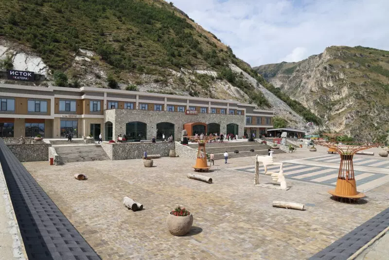 Иллюстрация №2 для «Дагестан: В Дагестане открыт туристический комплекс Аварал парк»