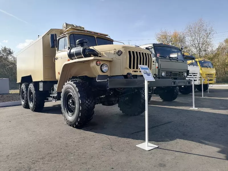 Фото #5 для статьи «В Чувашии на Козловском комбинате автофургонов открыт новый цех»