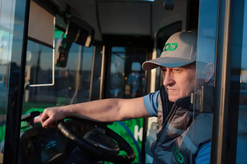 Изображение #2 для публикации «Челябинск: Девять новых автобусов гармошек вышли на маршрут 64 в Челябинске»