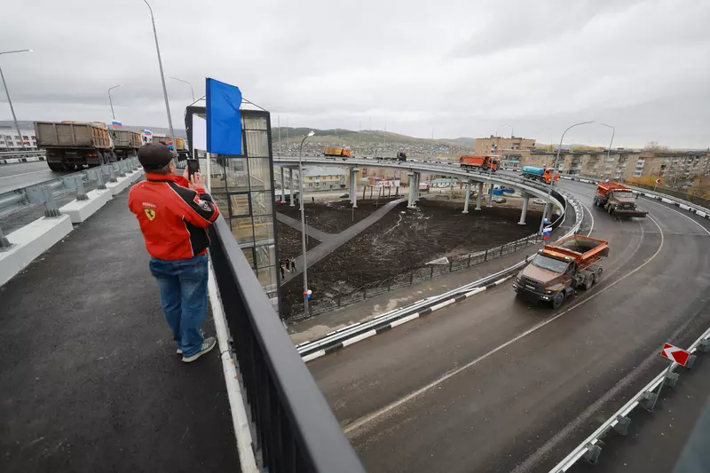2 для публикации «Челябинская область: В Бакале Челябинской области запустили движение по новому спиральному мосту»