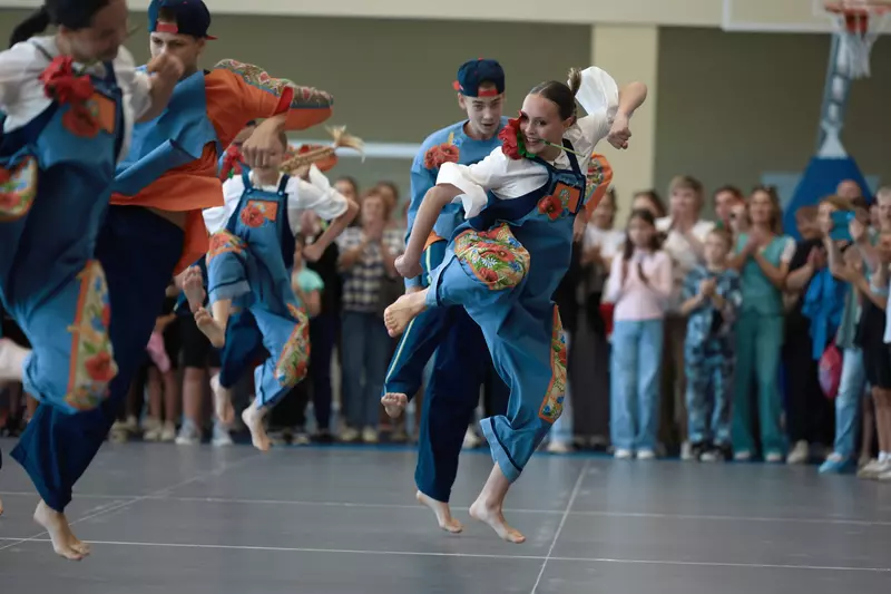 Изображение 2 для поста «Челябинская область: В Нязепетровске Челябинской области открылся новый физкультурно спортивный комплекс»