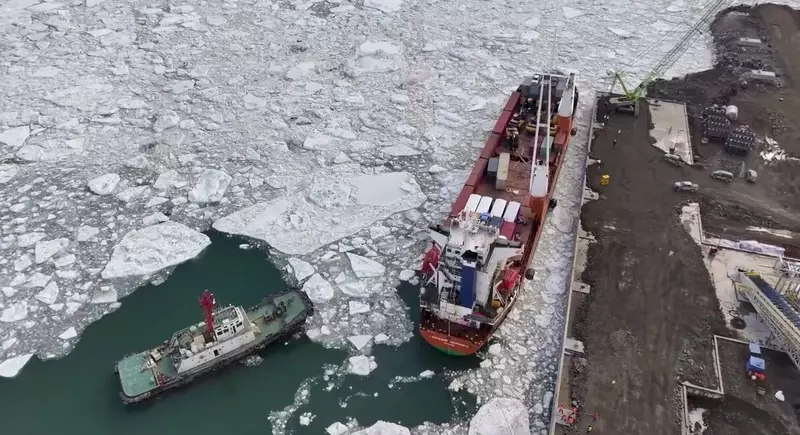 №2 для публикации «Порт Эльга: Порт Эльга принял первое судно»