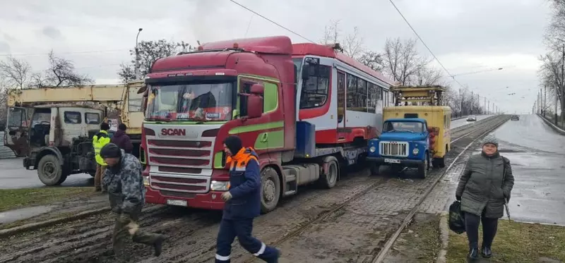 Иллюстрация №3 для поста «транспорт: В Енакиево Донецкой Народной Республики на маршруты вышли новые трамваи»