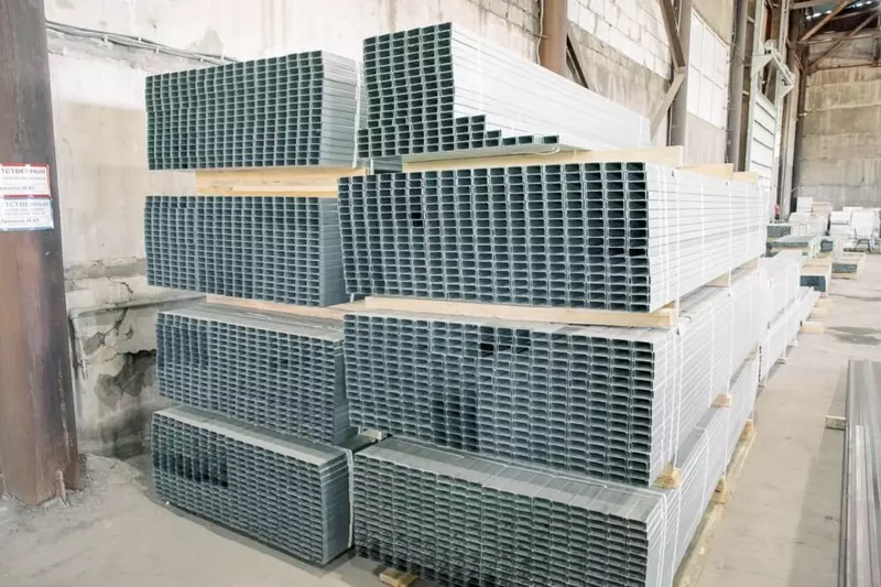 Картинка 4 для публикации «ДНР: В Мариуполе открылась первая очередь завода по производству профлиста из оцинкованной стали»