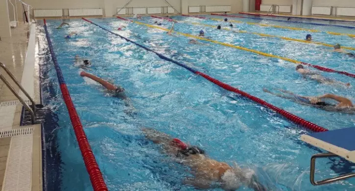 В Челябинске открылся плавательный бассейн