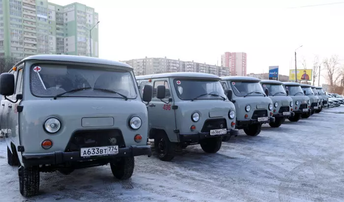 Картинка №2 для новости «спецтехника и логистика: Автопарк Челябмедтранса пополнили 29 санитарных автомобилей»