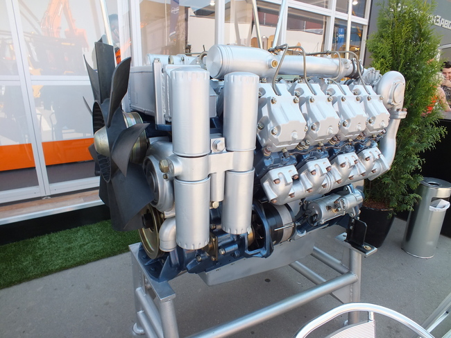 Двигатель ЧТЗ 8ТВ352