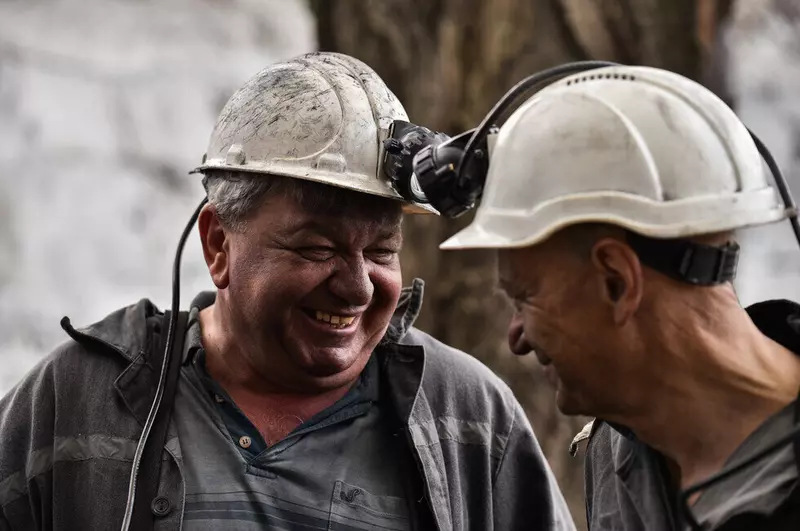 В Макеевке ДНР ввели новую линию очистного забоя шахты Горняк 95