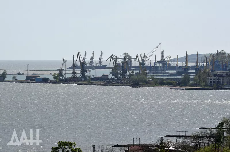 Между Ростовом на Дону и Мариуполем наладили регулярные грузоперевозки