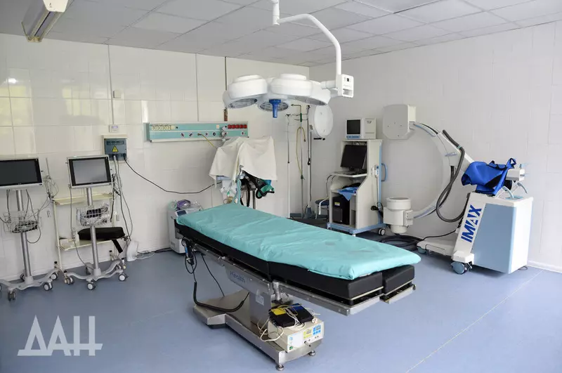 Восстановлены поликлиники в Тельманово и Краснодоне