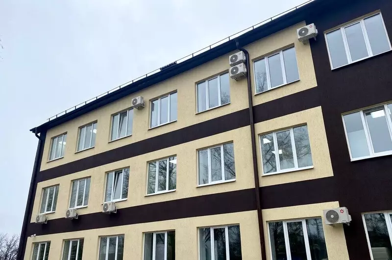В Волновахе ДНР восстановлен трёхэтажный корпус центральной районной больницы