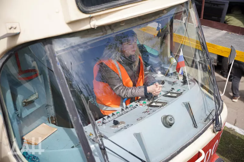 №6 для поста «В Мариуполе запущено движение трамваев»