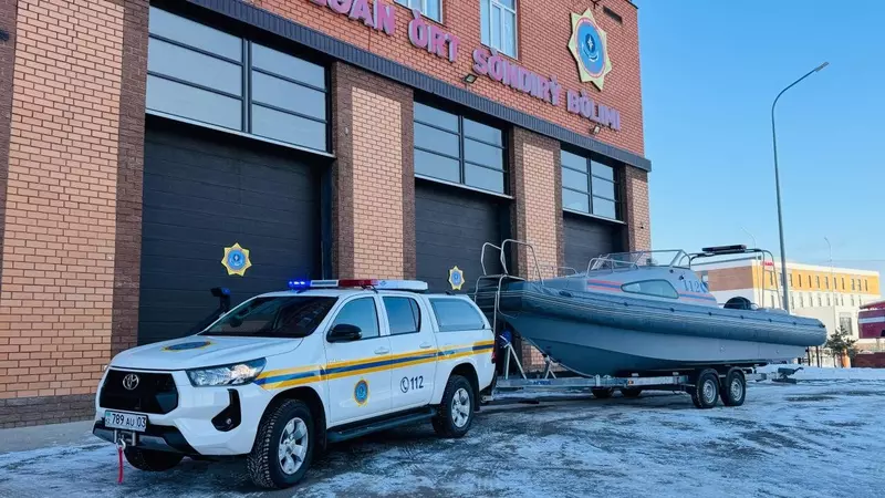 Иллюстрация 3 для новости «катер: Сотрудники региональных ДЧС Казахстана получили новые катера Марлин 830»