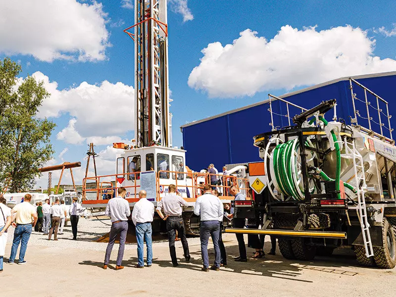 Изображение #10 для «НАО НИПИГОРМАШ презентовало буровой станок собственного производства»