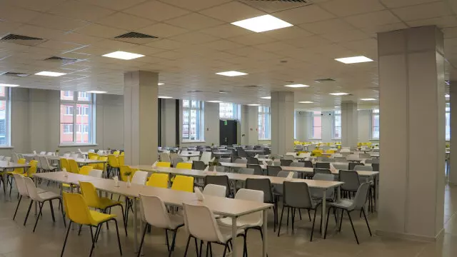 Картинка №4 для статьи «В Свердловском районе Перми открылся новый корпус школы 82»