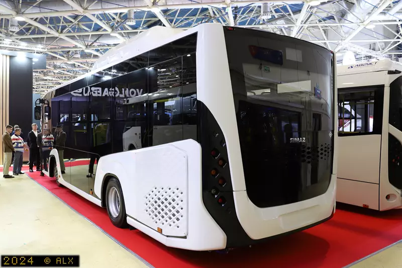 Фото 2 для «Комтранс-24: Представлен российский городской автобус СИМАЗ с импортной техникой»