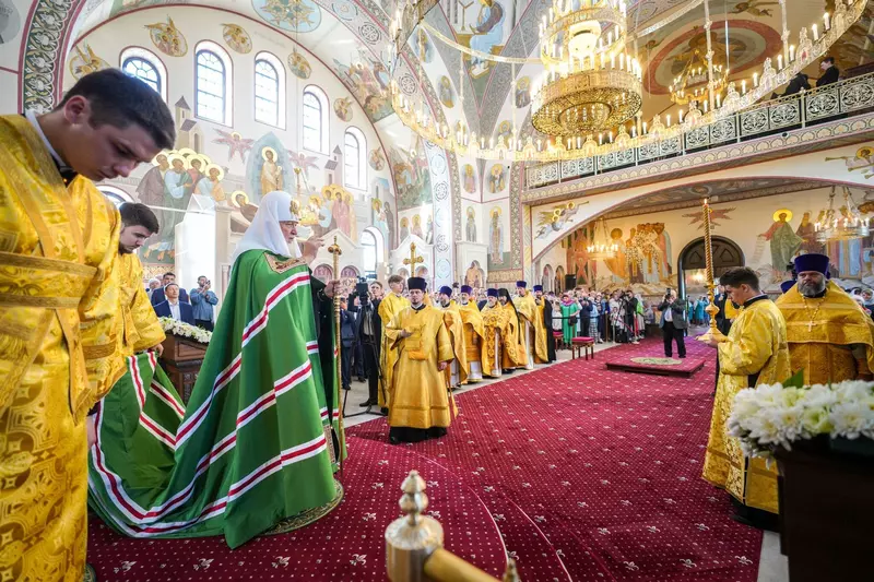 Картинка №5 для новости «Московская область: В Подмосковье в торжественной обстановке освятили новый храм Архангела Михаила»